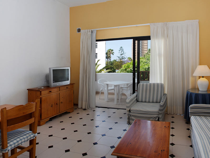 Apartamentos Hg Cristian Sur Los Cristianos  Exteriér fotografie